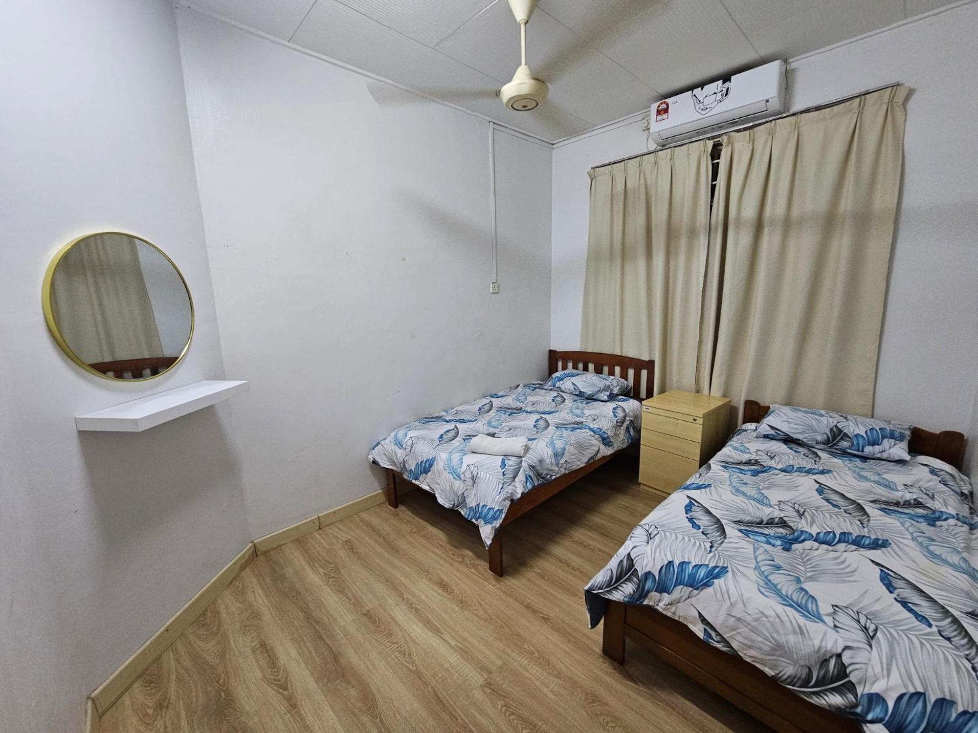 Ruhani Homestay 3 Kb - 4 Bedroom Fully Airconditioned With Wifi & Netflix โกตาบารู ภายนอก รูปภาพ