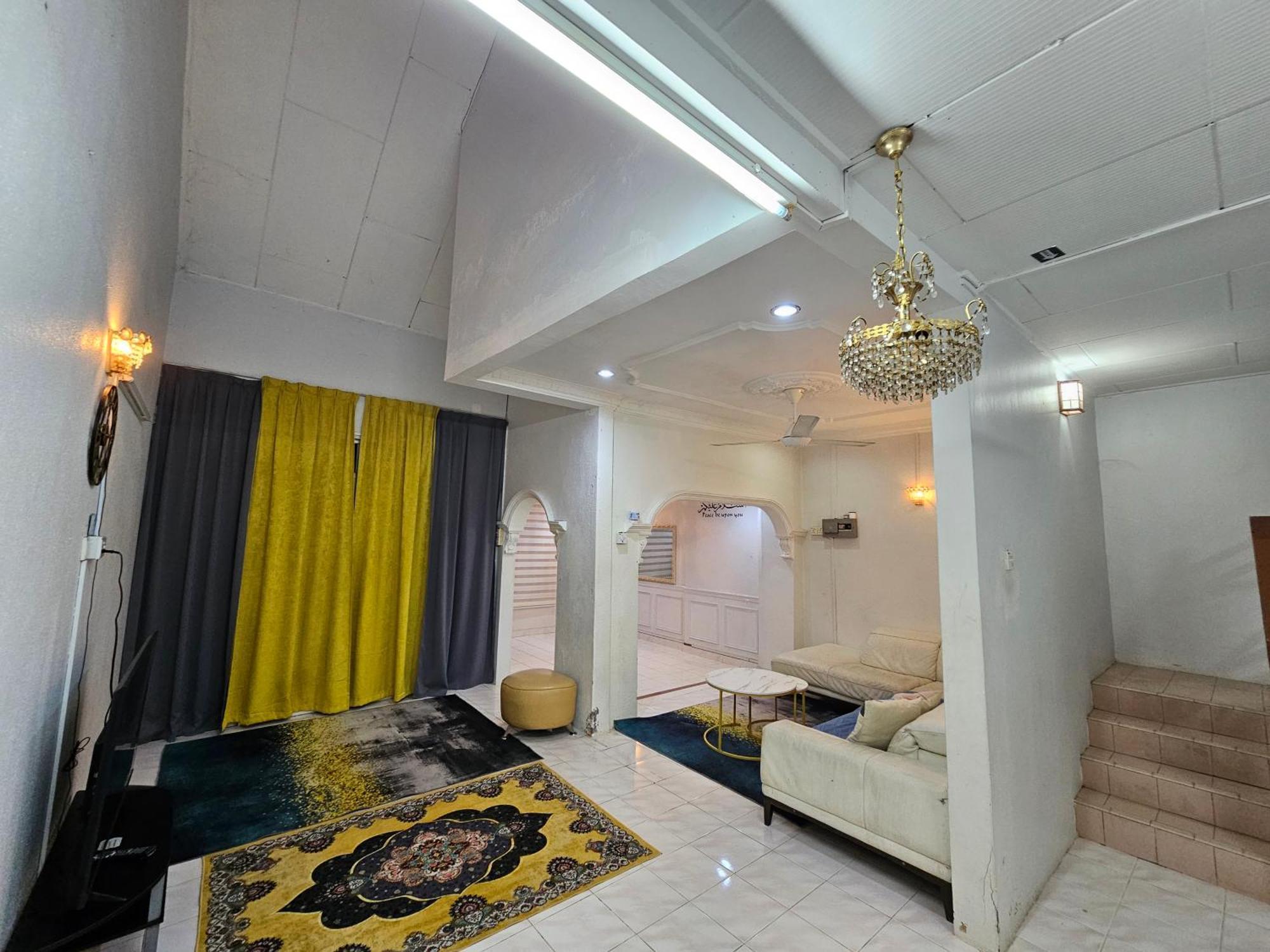 Ruhani Homestay 3 Kb - 4 Bedroom Fully Airconditioned With Wifi & Netflix โกตาบารู ภายนอก รูปภาพ